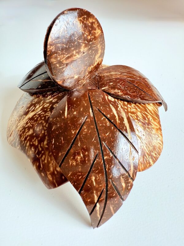 Bougie Artisanale Noix de Coco Sculptée à la Main