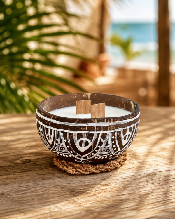 Bougie Hanoï Dans Noix de Coco Peinte à la Main - My Coco Candle