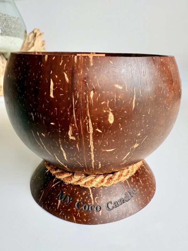 Bougie Nature Bio dans une Noix de Coco