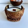 Bougie Végétale dans une Noix de Coco au Monoï - My Coco Candle