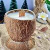 Bougie Parfumée au Monoï dans Coque de Noix de Coco