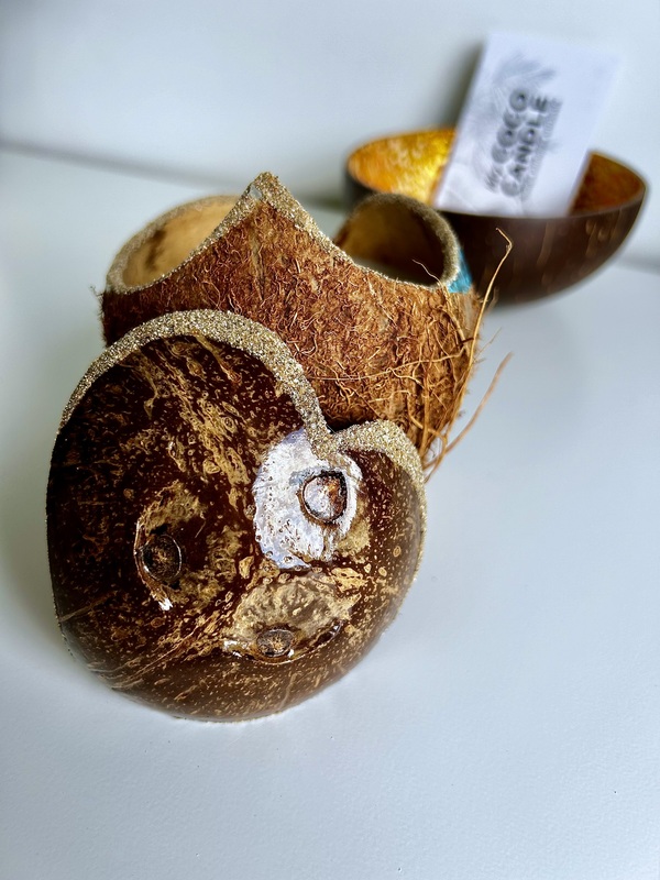 Bougie Parfumée Naturelle Coulée dans une Noix de Coco