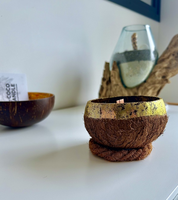 Bougie Parfumée dans une Noix de Coco : Un Cadeau Unique