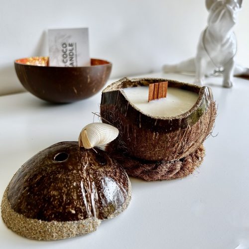 Bougie Naturelle dans Coque de Noix de Coco