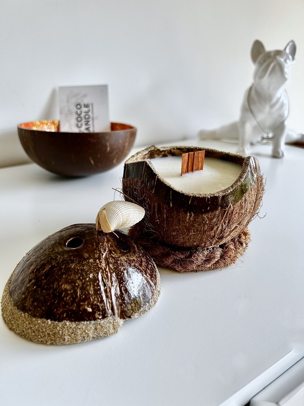 Bougie Naturelle dans Coque de Noix de Coco