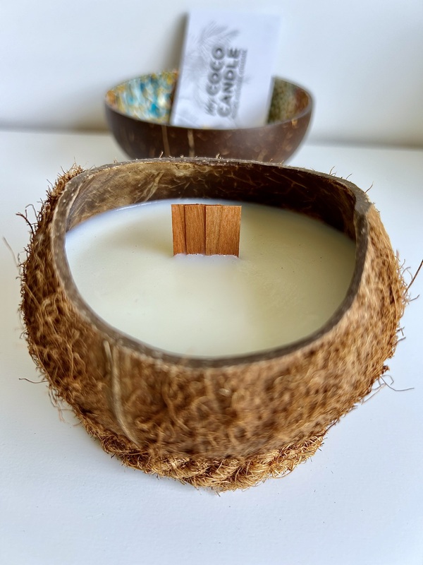 Bougie Noix de Coco Artisanale avec Mèche en Bois