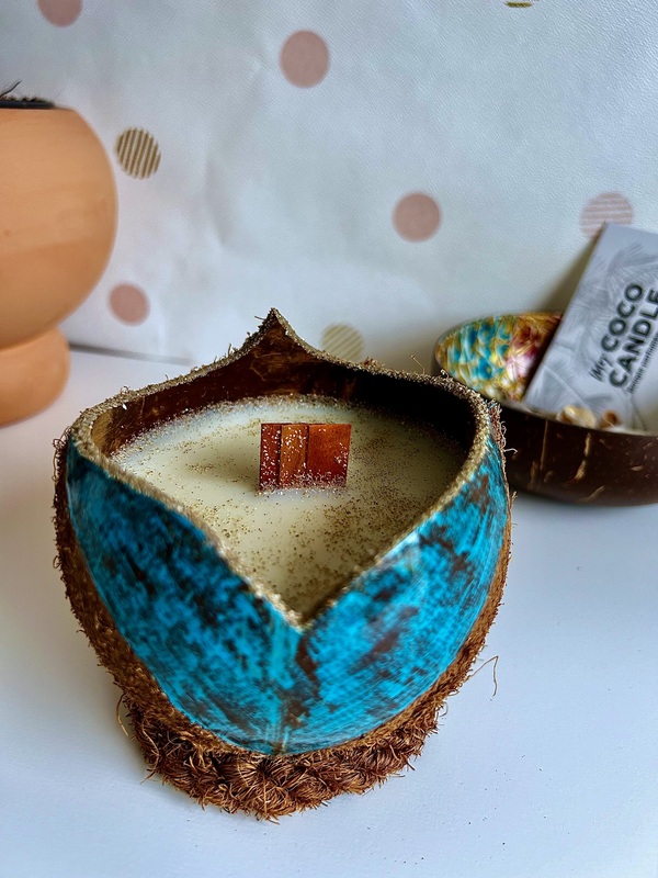 Bougie à la Vanille dans une Noix de Coco - My Coco Candle