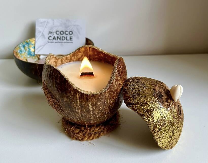 Bougie coco allumée