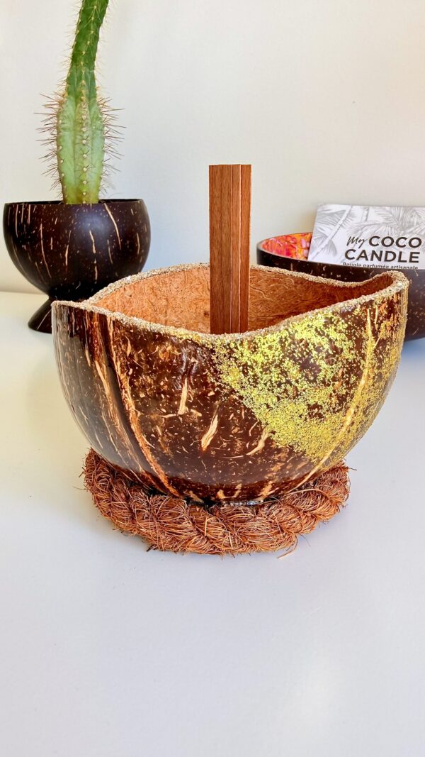 bougie noix de coco polie dorée - My Coco Candle