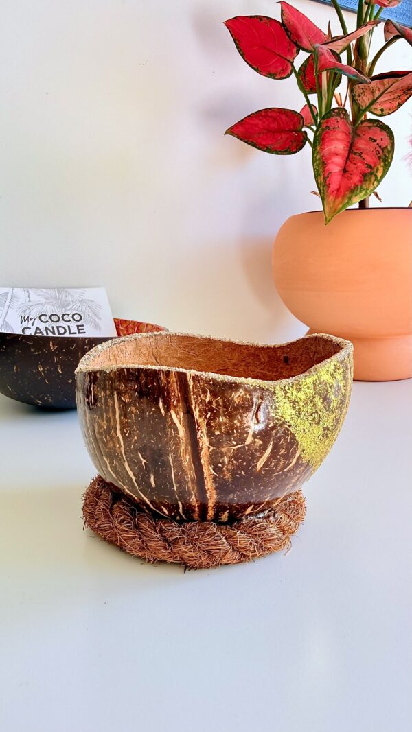 bougie noix de coco polie dorée - My Coco Candle